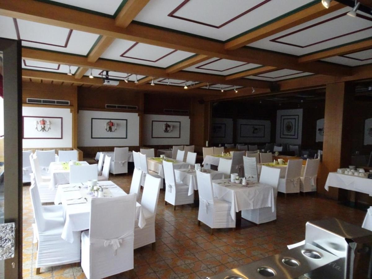 Hotel Die Traube أدمونت المظهر الخارجي الصورة
