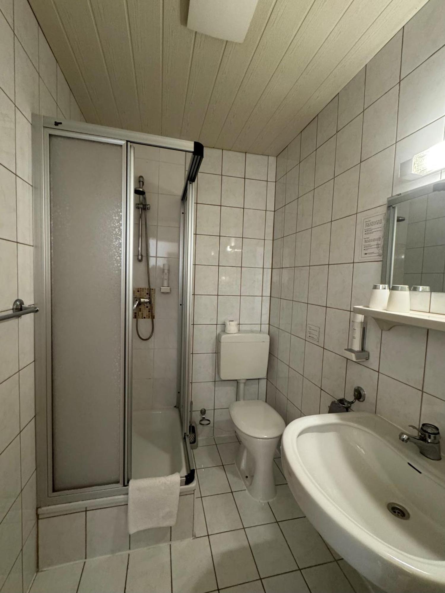 Hotel Die Traube أدمونت المظهر الخارجي الصورة